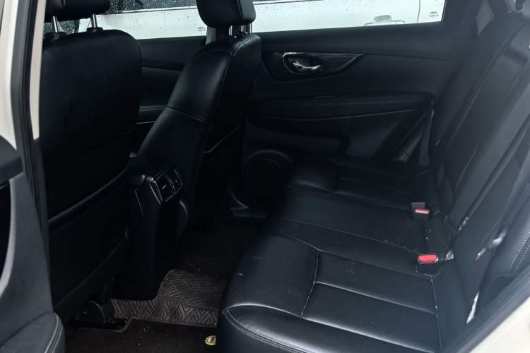Used Nissan X-Trail 2021 2.5L CVT 4WD XL ITS Luxury Navigation Edition Left Rear Seat