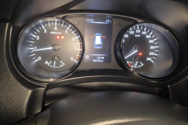 Used Nissan X-Trail 2021 2.0L CVT 2WD XL ITS SmartConnect Comfort Edition Odometer Close Up