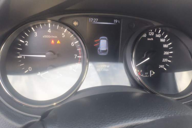 Used Nissan X-Trail 2021 2.0L CVT 2WD XL Premium SmartConnect Deluxe Edition Odometer Close Up
