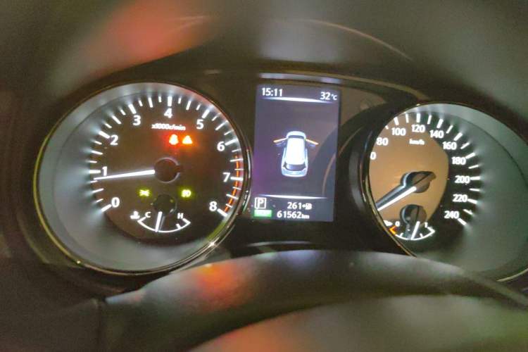 Used Nissan X-Trail 2021 2.0L CVT 2WD XL Premium SmartConnect Deluxe Edition Odometer Close Up