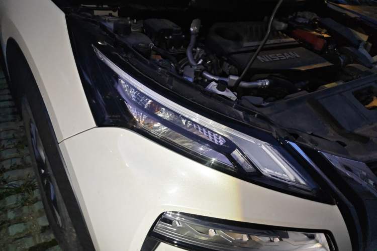 Used Nissan X-Trail 2021 VC-Turbo 300 CVT 2WD Luxury Edition Right Front Headlight