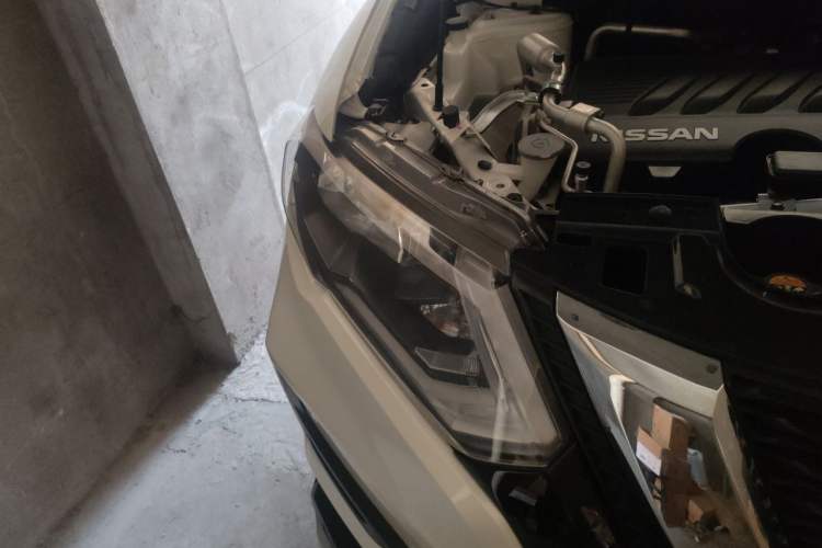 Used Nissan X-Trail 2021 2.0L CVT 2WD XL ITS SmartConnect Comfort Edition Right Front Headlight