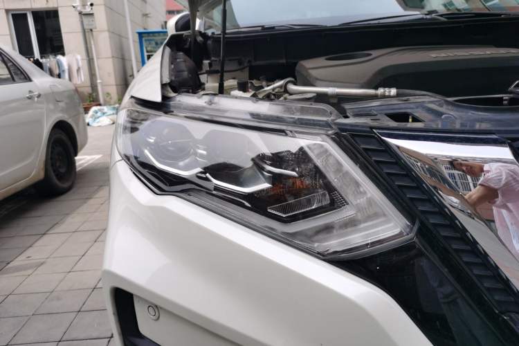 Used Nissan X-Trail 2021 2.5L CVT 4WD XL ITS Luxury Commemorative Edition Right Front Headlight