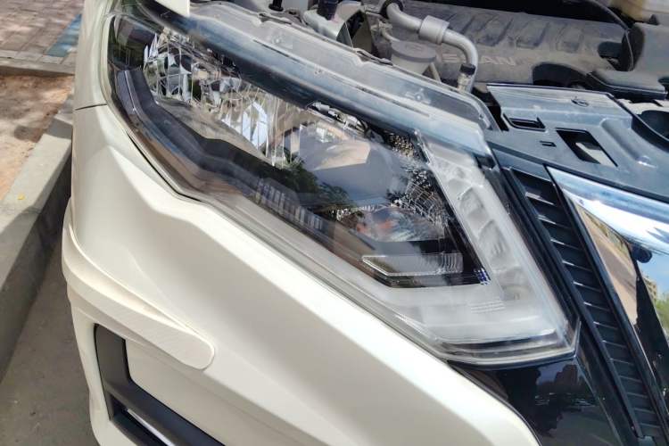 Used Nissan X-Trail 2021 2.0L CVT 2WD XL ITS Comfort Commemorative Edition Right Front Headlight