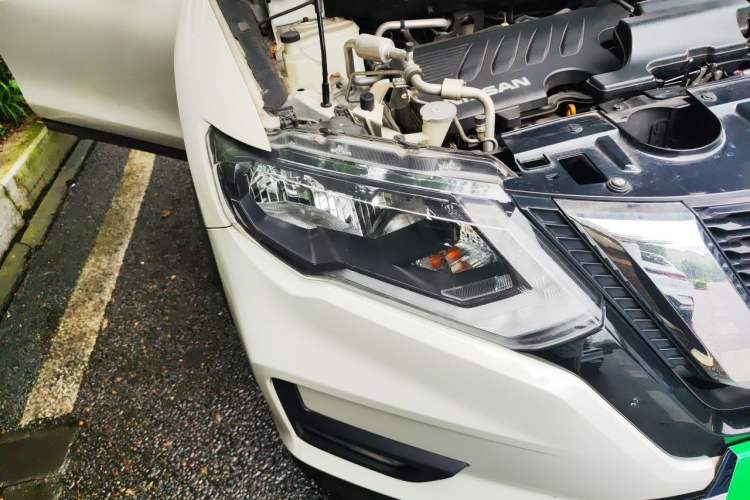 Used Nissan X-Trail 2021 2.0L CVT 2WD XL ITS SmartConnect Comfort Edition Right Front Headlight