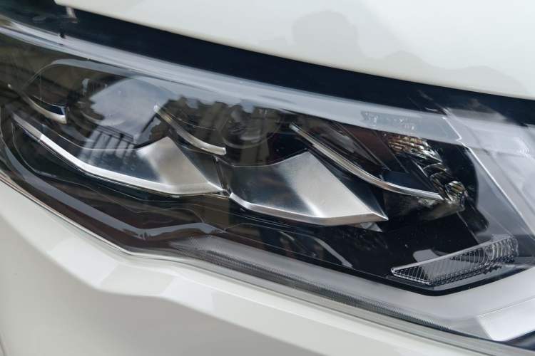 Used Nissan X-Trail 2021 2.5L CVT 4WD XL ITS Luxury Navigation Edition Right Front Headlight