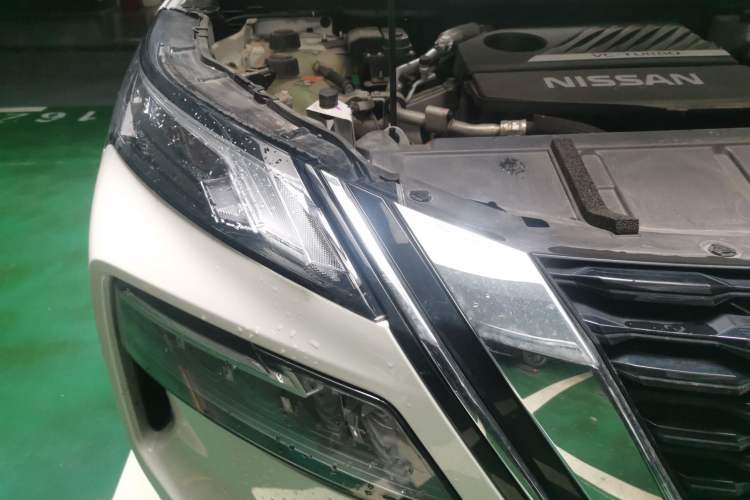 Used Nissan X-Trail 2021 VC-Turbo 300 CVT 2WD Luxury Edition Right Front Headlight