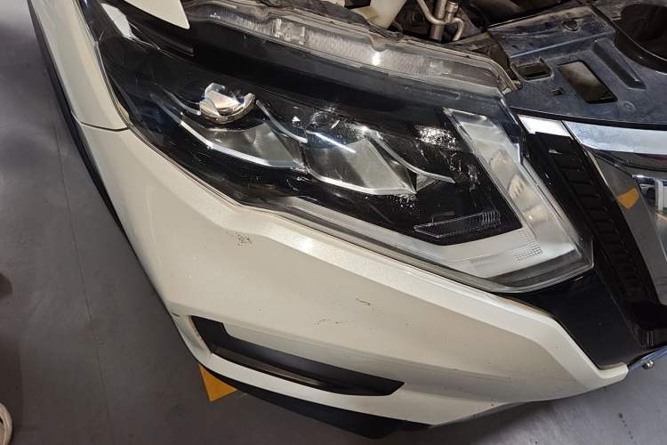 Used Nissan X-Trail 2021 2.0L CVT 2WD XL Premium Commemorative Edition Right Front Headlight