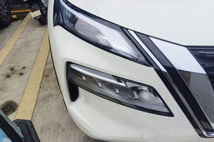 Used Nissan X-Trail 2021 VC-Turbo 300 CVT 2WD Comfort Edition Right Front Headlight