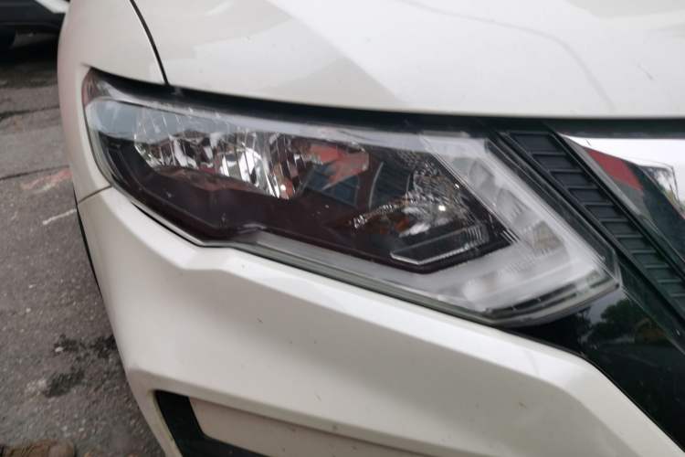 Used Nissan X-Trail 2021 2.0L CVT 2WD XL ITS Comfort Commemorative Edition Right Front Headlight