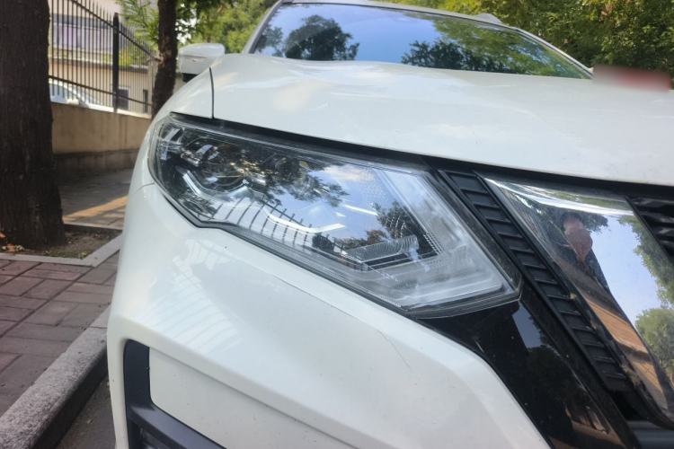 Used Nissan X-Trail 2021 2.0L CVT 2WD XL Premium SmartConnect Deluxe Edition Right Front Headlight