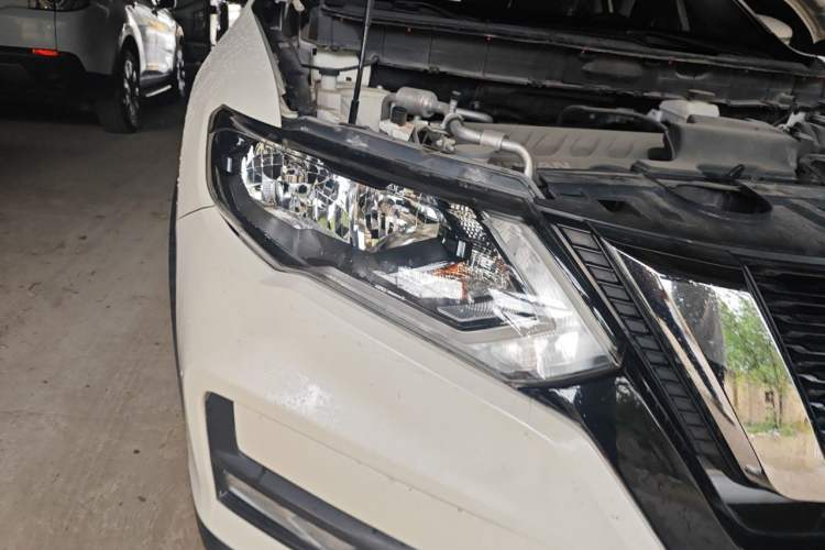 Used Nissan X-Trail 2021 2.0L CVT 2WD XL ITS Comfort Commemorative Edition Right Front Headlight
