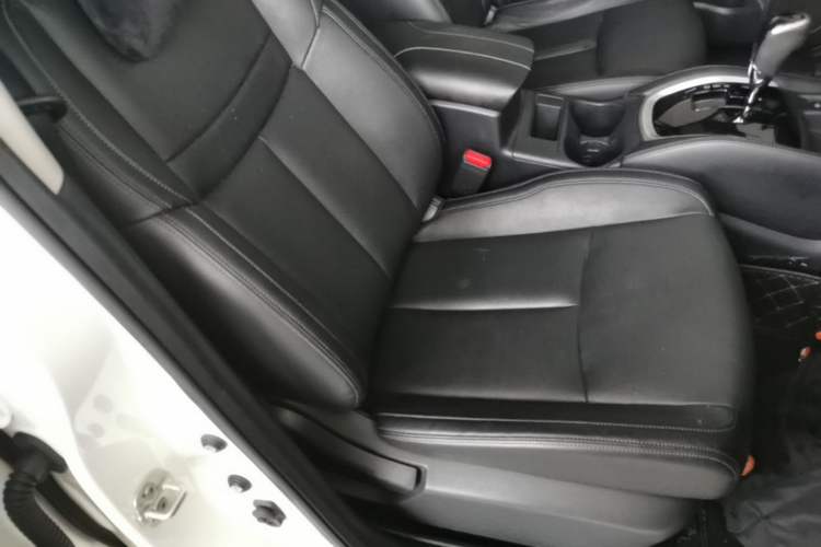 Used Nissan X-Trail 2021 2.0L CVT 2WD XL ITS SmartConnect Comfort Edition Right Front Seat