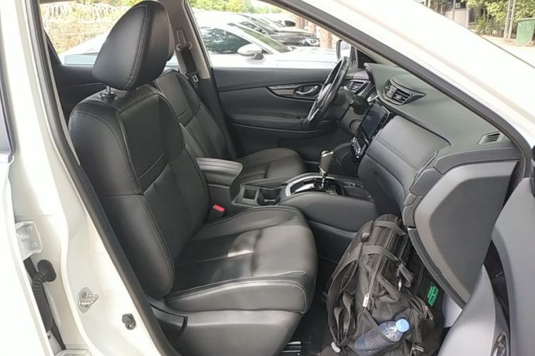 Used Nissan X-Trail 2021 2.0L CVT 2WD XL ITS SmartConnect Comfort Edition Right Front Seat
