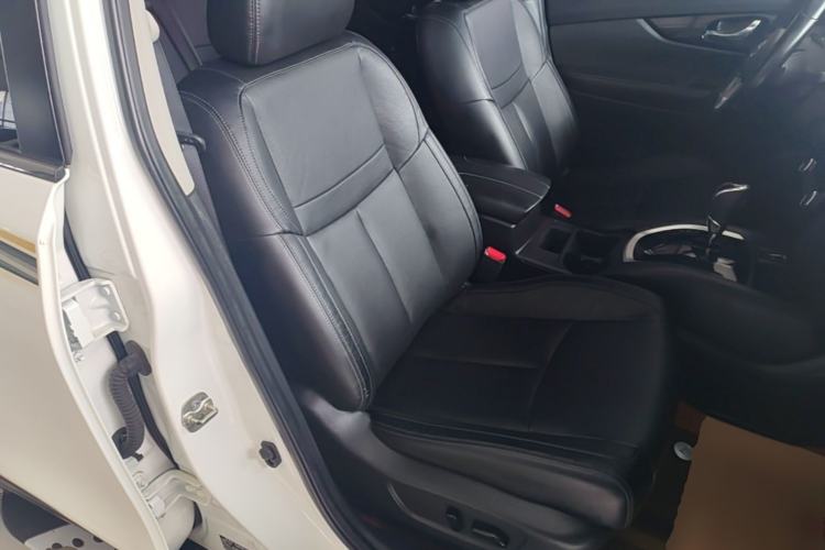Used Nissan X-Trail 2021 2.0L CVT 2WD XL Premium SmartConnect Deluxe Edition Right Front Seat