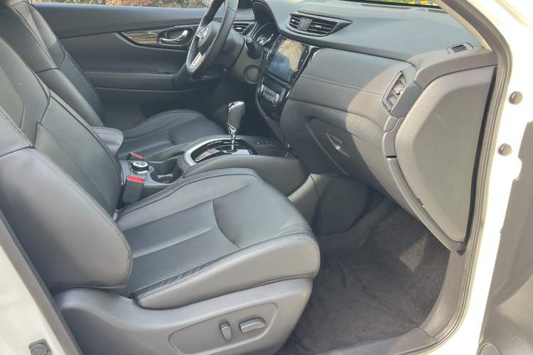 Used Nissan X-Trail 2021 2.5L CVT 4WD XL ITS Luxury Commemorative Edition Right Front Seat