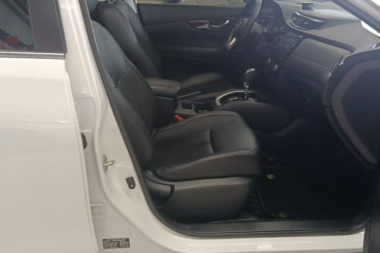 Used Nissan X-Trail 2021 2.0L CVT 2WD XL ITS Comfort Commemorative Edition Right Front Seat