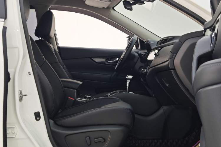Used Nissan X-Trail 2021 2.5L CVT 4WD XL ITS Luxury Commemorative Edition Right Front Seat