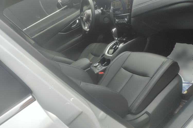 Used Nissan X-Trail 2021 2.5L CVT 4WD XL SmartConnect Leading Edition Right Front Seat
