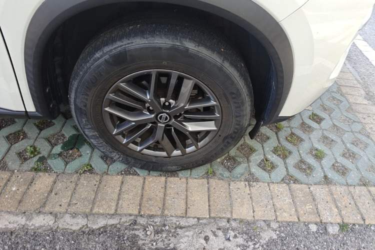 Used Nissan X-Trail 2021 VC-Turbo 300 CVT 2WD Luxury Edition Right Front Wheel Hub