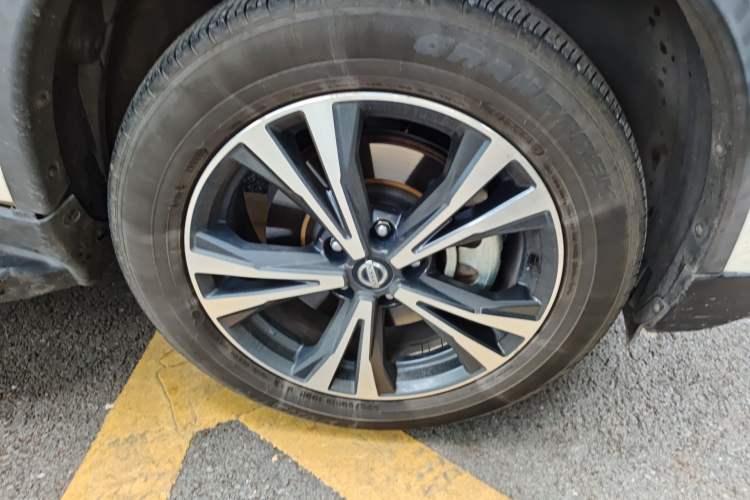 Used Nissan X-Trail 2021 2.5L CVT 4WD XL ITS 3-Row Luxury Flagship Edition Right Front Wheel Hub