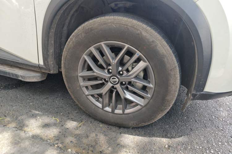 Used Nissan X-Trail 2021 VC-Turbo 300 CVT 2WD Luxury Edition Right Front Wheel Hub