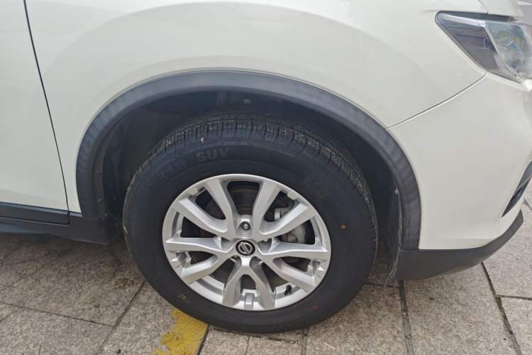 Used Nissan X-Trail 2021 2.0L CVT 2WD XL ITS SmartConnect Comfort Edition Right Front Wheel Hub
