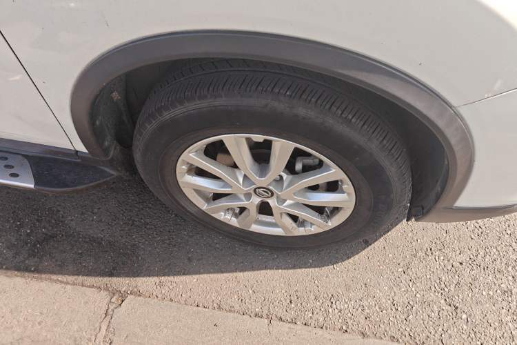 Used Nissan X-Trail 2021 2.0L CVT 2WD XL Premium SmartConnect Deluxe Edition Right Front Wheel Hub