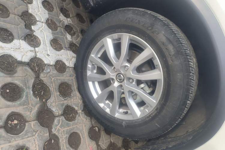 Used Nissan X-Trail 2021 2.0L CVT 2WD XL Premium SmartConnect Deluxe Edition Right Front Wheel Hub