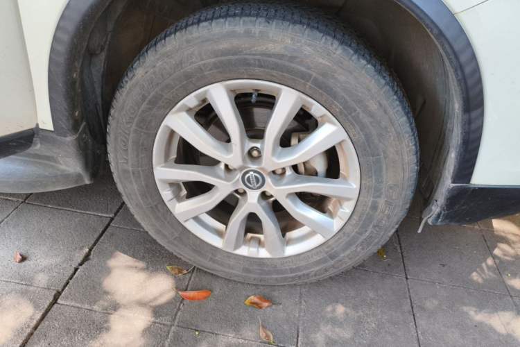 Used Nissan X-Trail 2021 2.0L CVT 2WD XL ITS SmartConnect Comfort Edition Right Front Wheel Hub