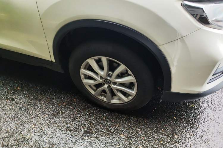 Used Nissan X-Trail 2021 2.0L CVT 2WD XL ITS SmartConnect Comfort Edition Right Front Wheel Hub