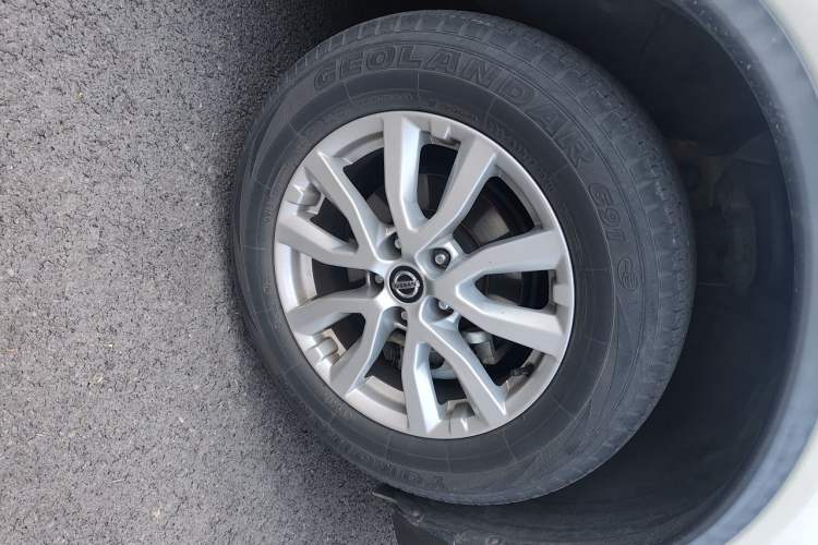Used Nissan X-Trail 2021 2.0L CVT 2WD XL ITS SmartConnect Comfort Edition Right Front Wheel Hub
