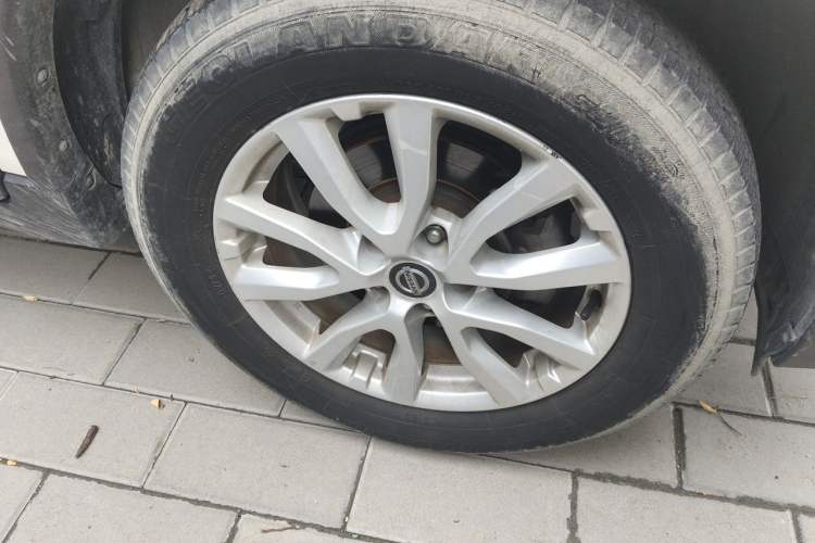 Used Nissan X-Trail 2021 2.0L CVT 2WD XL ITS SmartConnect Comfort Edition Right Front Wheel Hub