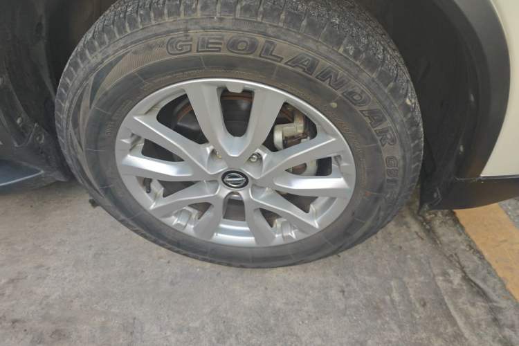 Used Nissan X-Trail 2021 2.0L CVT 2WD XL ITS SmartConnect Comfort Edition Right Front Wheel Hub