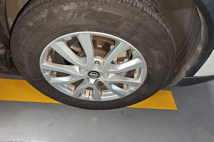 Used Nissan X-Trail 2021 2.0L CVT 2WD XL Premium Commemorative Edition Right Front Wheel Hub