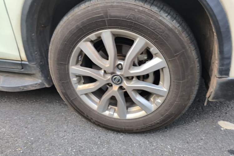 Used Nissan X-Trail 2021 2.0L CVT 2WD XL ITS SmartConnect Comfort Edition Right Front Wheel Hub