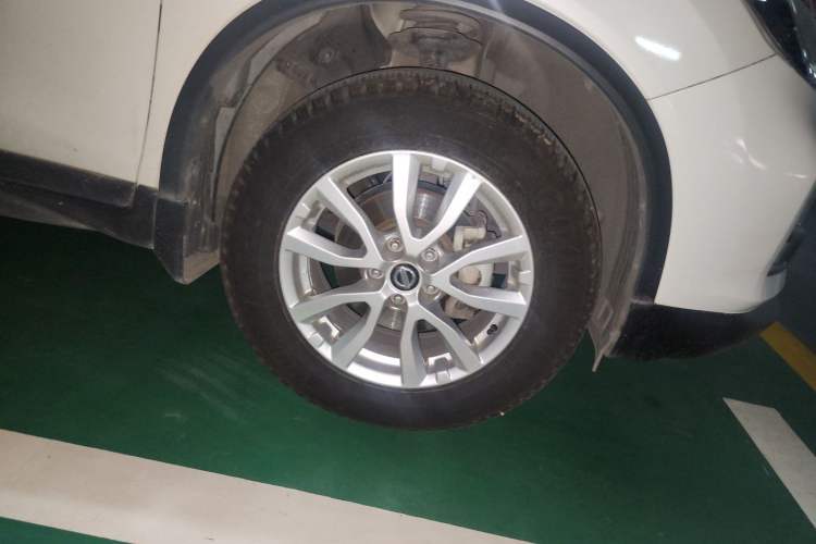 Used Nissan X-Trail 2021 2.0L CVT 2WD XL ITS SmartConnect Comfort Edition Right Front Wheel Hub