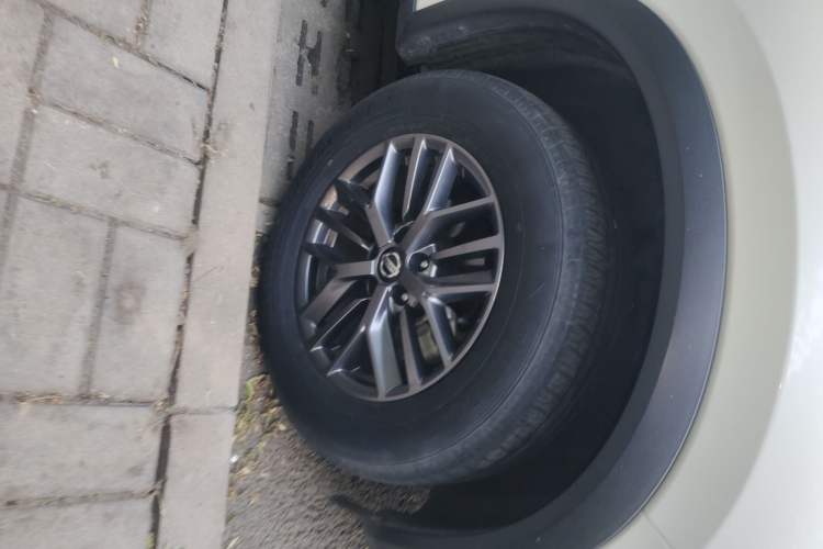Used Nissan X-Trail 2021 VC-Turbo 300 CVT 2WD Luxury Edition Right Front Wheel Hub