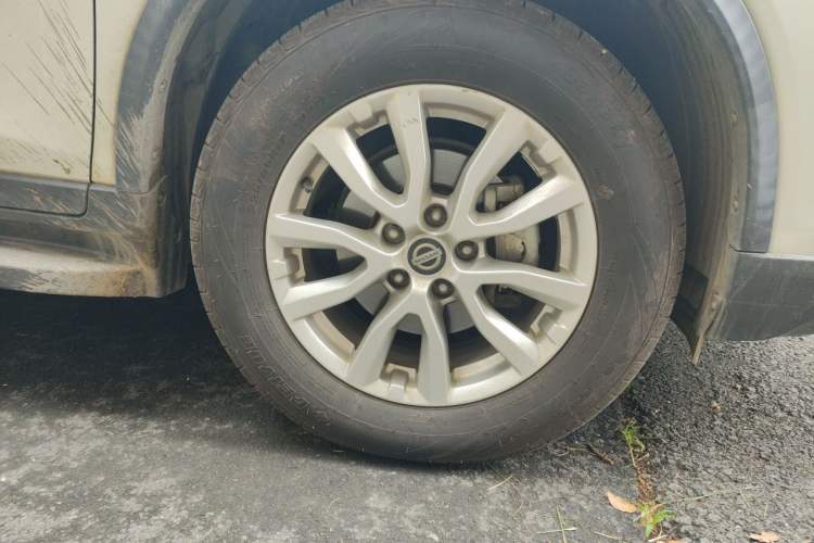 Used Nissan X-Trail 2021 2.0L CVT 2WD XL ITS SmartConnect Comfort Edition Right Front Wheel Hub