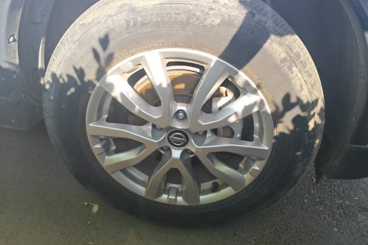 Used Nissan X-Trail 2021 2.0L CVT 2WD XL Premium SmartConnect Deluxe Edition Right Front Wheel Hub