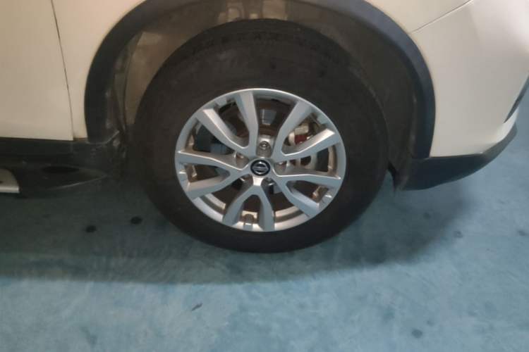 Used Nissan X-Trail 2021 2.0L CVT 2WD XL Premium SmartConnect Deluxe Edition Right Front Wheel Hub