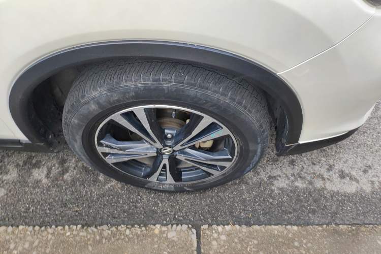 Used Nissan X-Trail 2021 2.5L CVT 4WD XL SmartConnect Leading Edition Right Front Wheel Hub