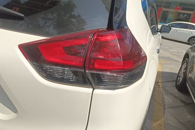 Used Nissan X-Trail 2021 2.5L CVT 4WD XL SmartConnect Leading Edition Right Rear Taillight
