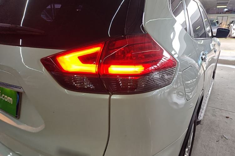 Used Nissan X-Trail 2021 2.0L CVT 2WD XL ITS SmartConnect Comfort Edition Right Rear Taillight