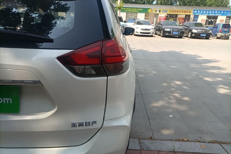 Used Nissan X-Trail 2021 2.0L CVT 2WD XL Premium SmartConnect Deluxe Edition Right Rear Taillight