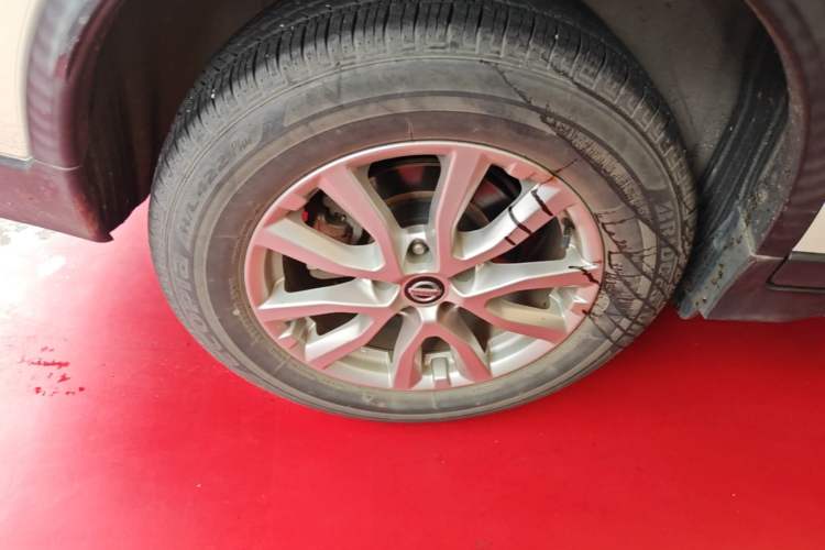 Used Nissan X-Trail 2021 2.0L CVT 2WD XL Premium SmartConnect Deluxe Edition Right Rear Wheel Hub