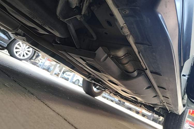 Used Nissan X-Trail 2021 2.0L CVT 2WD XL Premium SmartConnect Deluxe Edition Right Side Sill