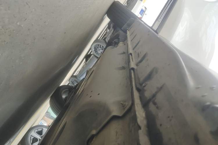Used Nissan X-Trail 2021 2.5L CVT 4WD XL SmartConnect Leading Edition Right Side Sill