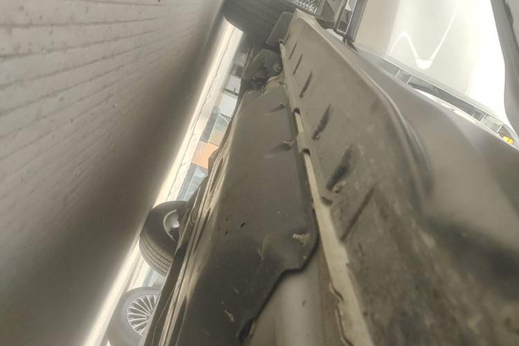 Used Nissan X-Trail 2021 2.5L CVT 4WD XL SmartConnect Leading Edition Right Side Sill