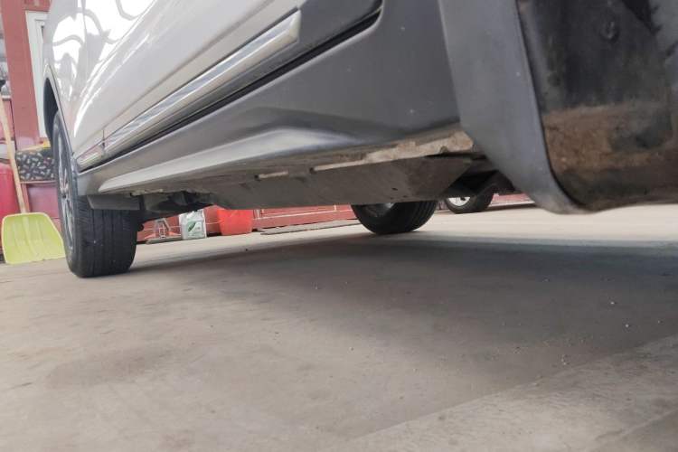 Used Nissan X-Trail 2021 2.5L CVT 4WD XL ITS Luxury Commemorative Edition Right Side Sill